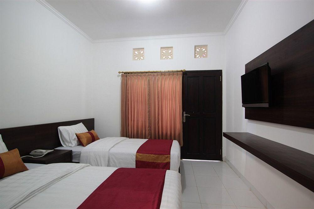 Bakung Sunset Hotel Kuta Lombok Exterior foto
