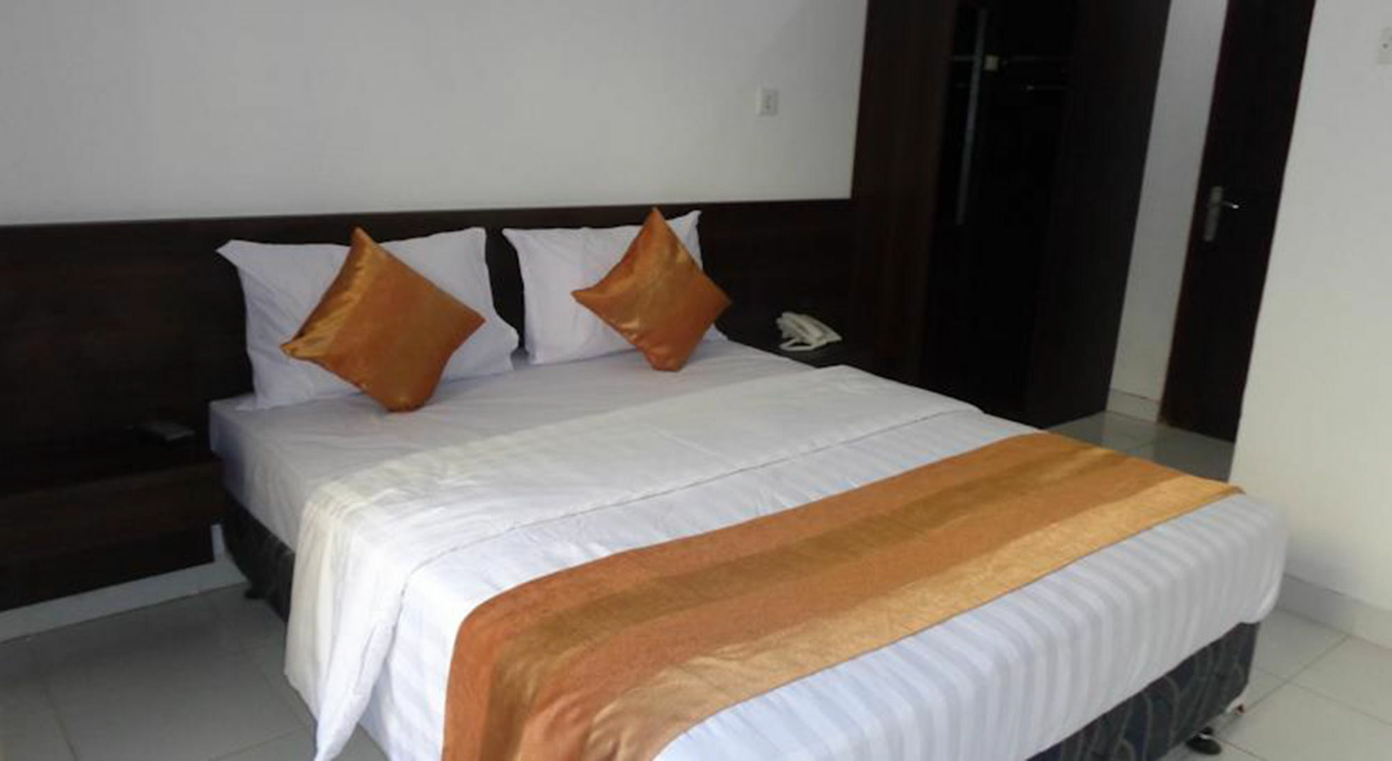 Bakung Sunset Hotel Kuta Lombok Exterior foto